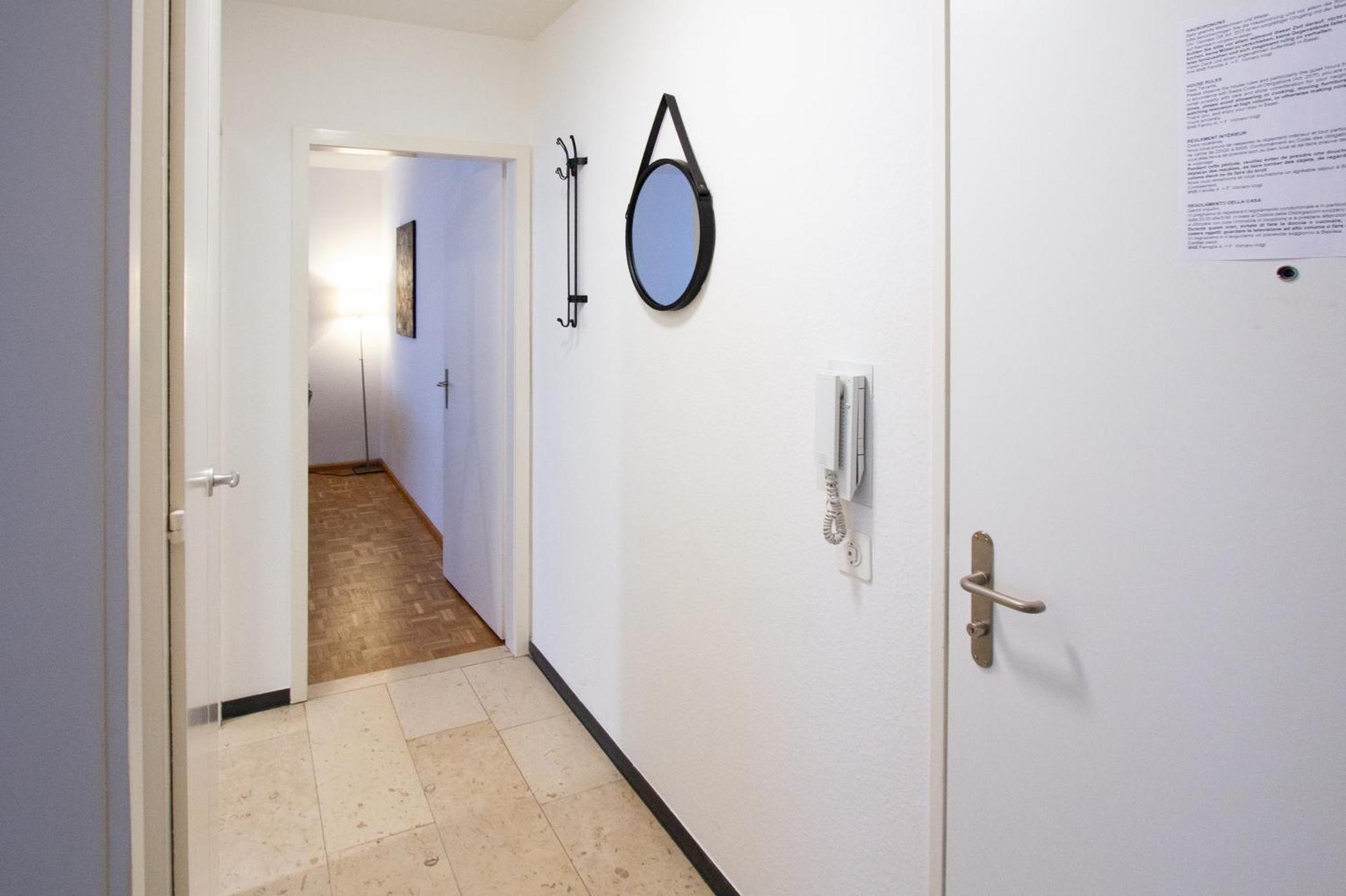 Gemuetliche Grosse Wohnung Naehe Uni Базель Экстерьер фото
